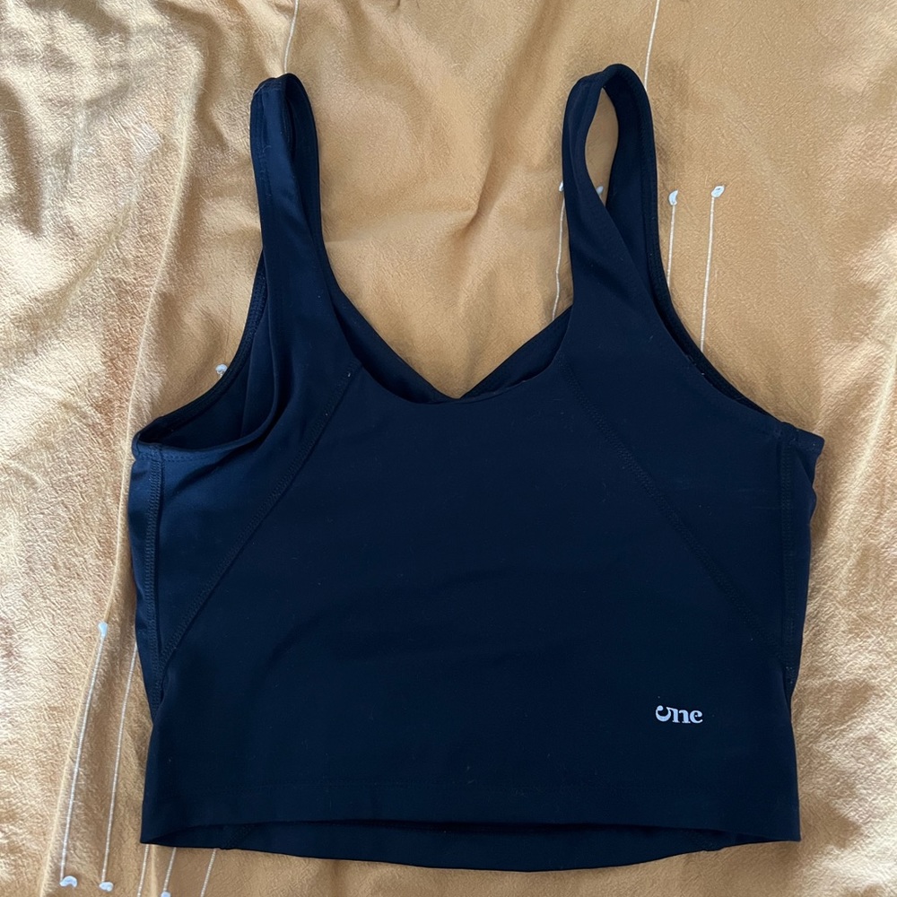 Musesonly Black Cropped Tank With Built in Bra Size 6